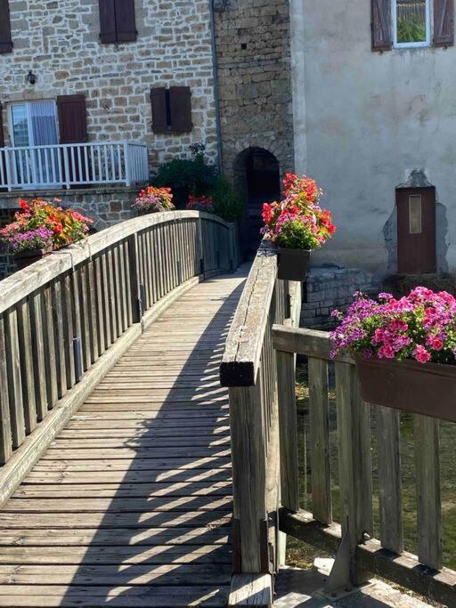 La Maison D Evahlia Creissels Luaran gambar
