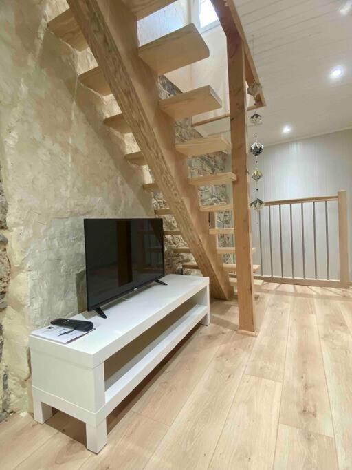 La Maison D Evahlia Creissels Luaran gambar